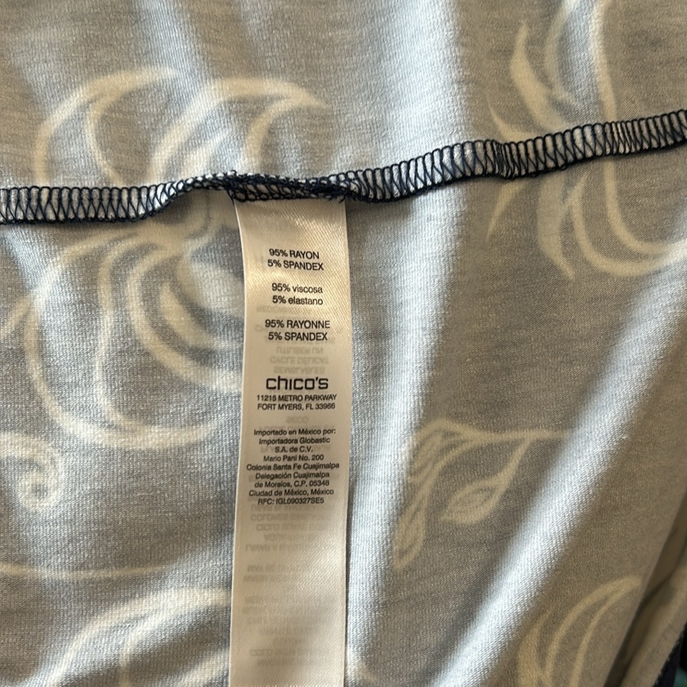 Chicos size 3 boat neck blue and white comfortable dress with cap type sleeves. - Picture 5 of 6